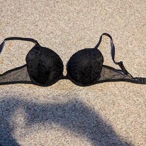 Victoria's Secret Black Push-Up Bra with Underwire Support
